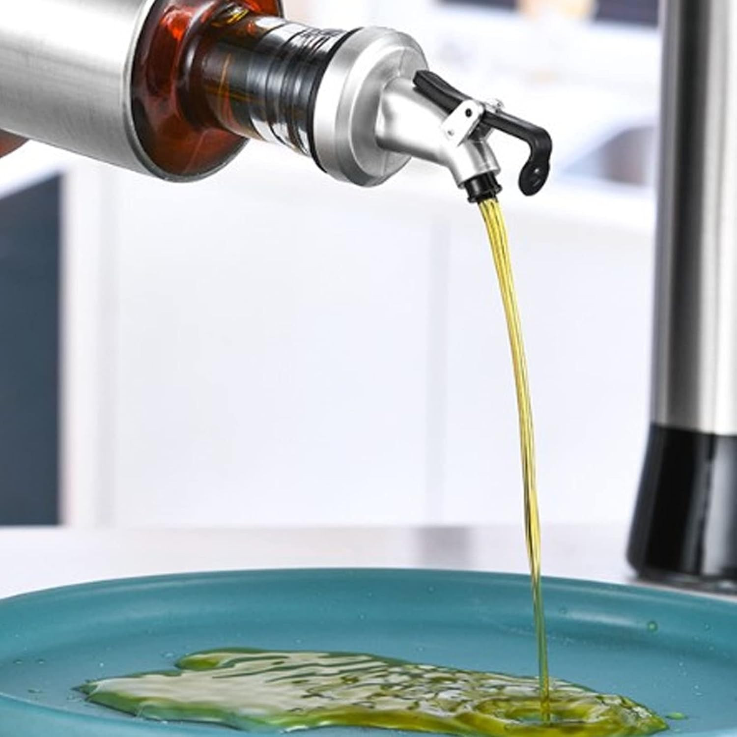 Stainless Steel Oil Dispenser Bottle thumbnail 5